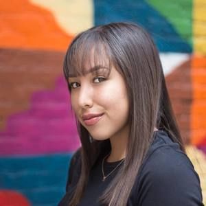 Meet your Posher, Adrianna